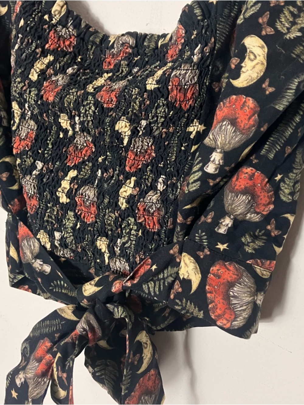 Disturbia Dreamfast Mushroom Moon Print Smocked Crop Top US 6 (UK 10) NWT - Picture 4 of 9